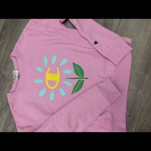 SOLD!!Champion exclusive pink crew neck